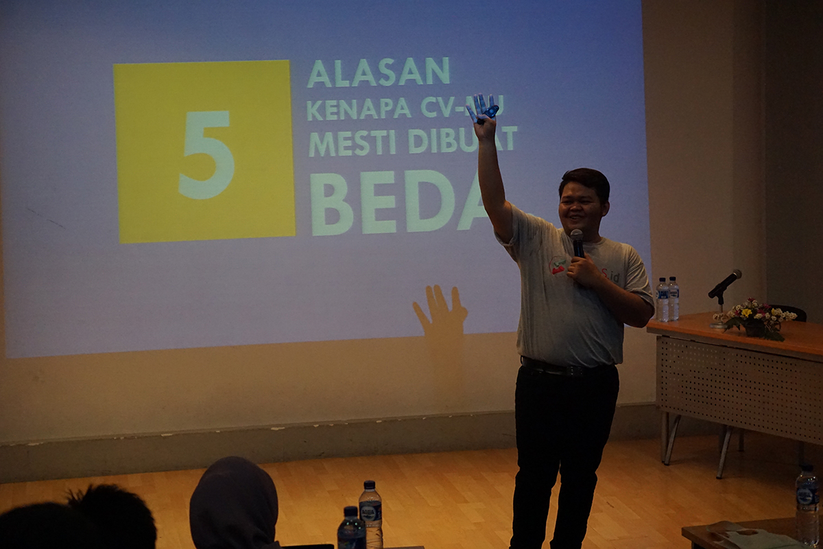 kenapa cv mu mesti dibuat beda skills.id