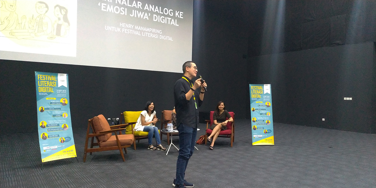 henry manampiring dalam festival literasi digital