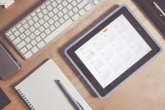Jadwal kerja dan belajar yang membantu membandingkan penggunaan waktu